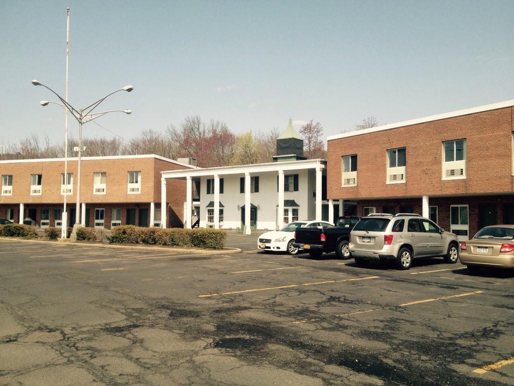 West Nyack Tappan Zee Hotel מראה חיצוני תמונה