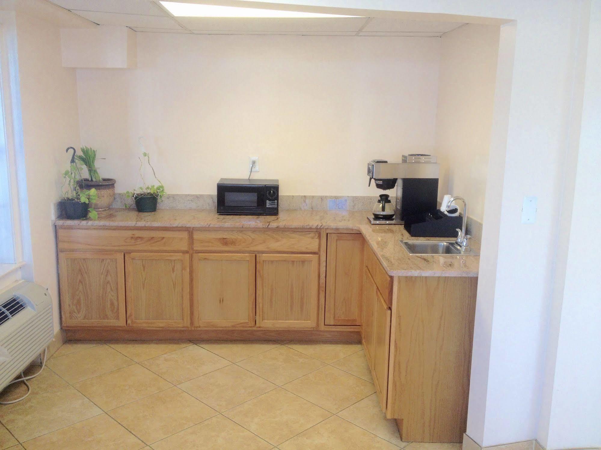 West Nyack Tappan Zee Hotel מראה חיצוני תמונה
