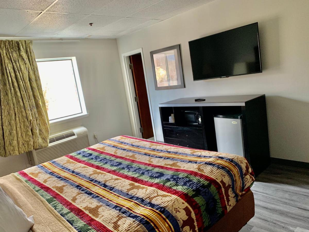 West Nyack Tappan Zee Hotel מראה חיצוני תמונה