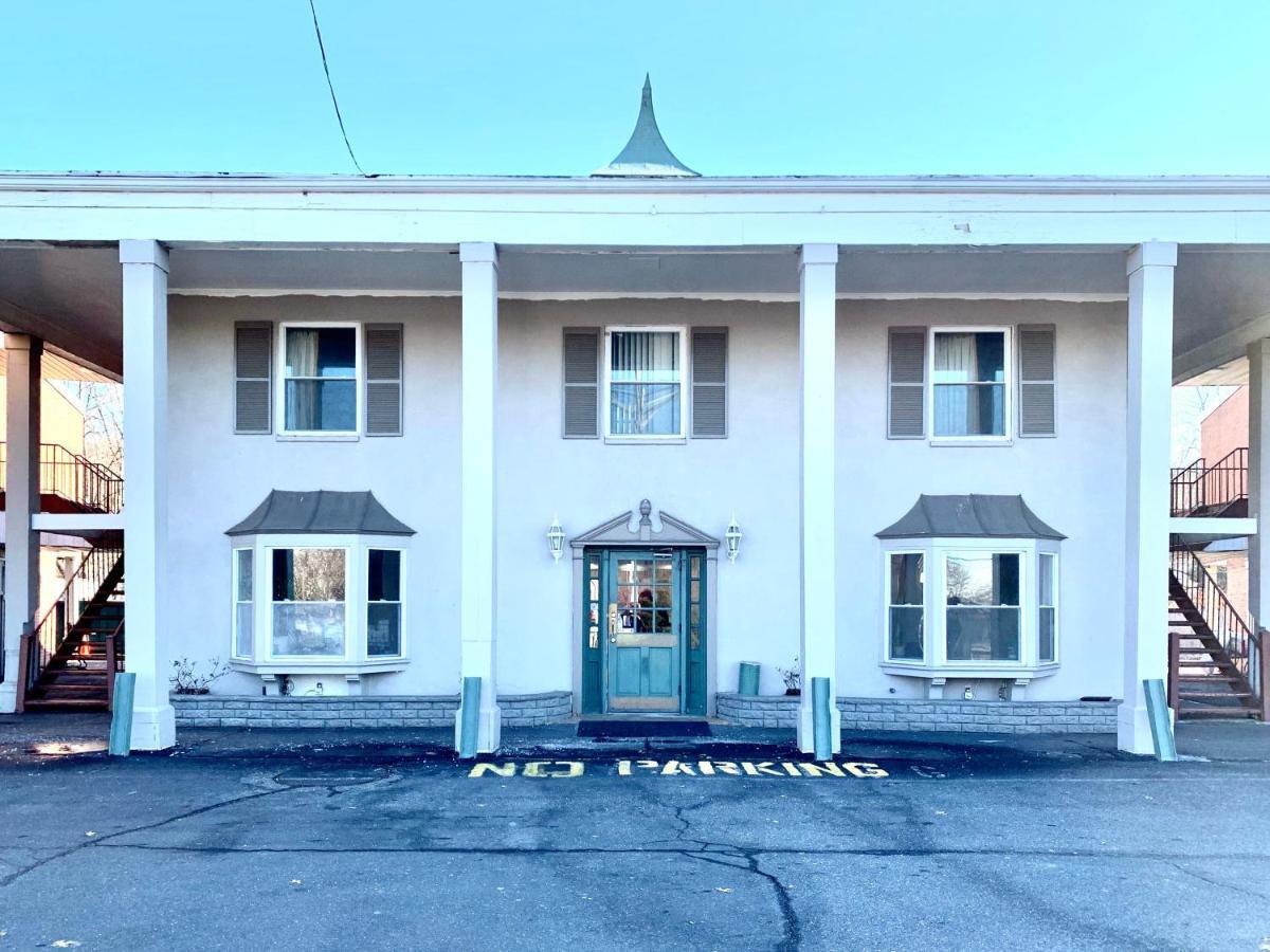 West Nyack Tappan Zee Hotel מראה חיצוני תמונה