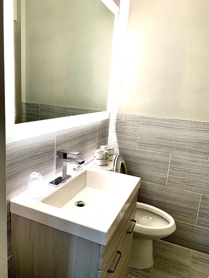 West Nyack Tappan Zee Hotel מראה חיצוני תמונה