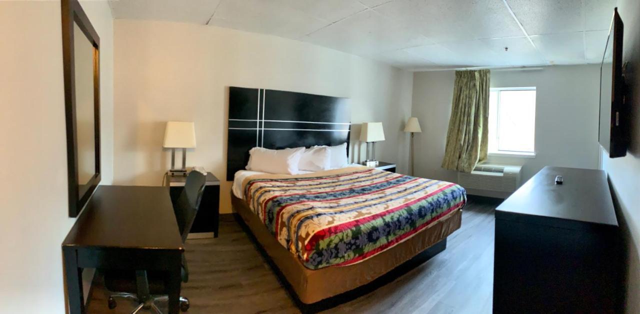 West Nyack Tappan Zee Hotel מראה חיצוני תמונה